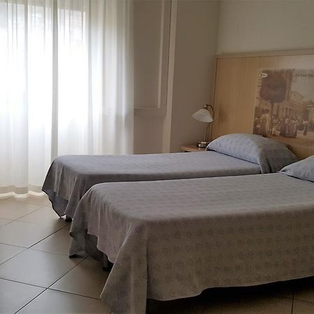 Hotel Centro Imperia Dış mekan fotoğraf