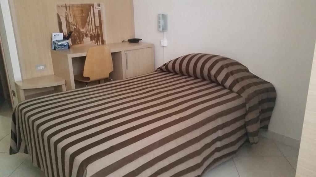 Hotel Centro Imperia Dış mekan fotoğraf