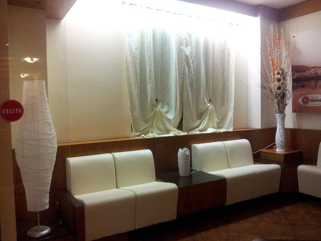 Hotel Centro Imperia Dış mekan fotoğraf