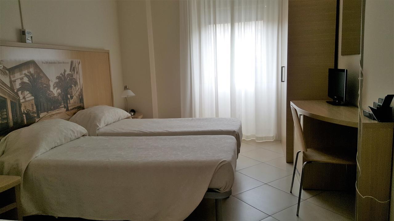 Hotel Centro Imperia Dış mekan fotoğraf